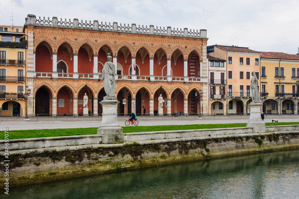 Piazza Prato della Valle, Padua