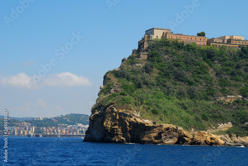 Quadro su tela Isle of Nisida in the gulf of Naples, during a boat trip