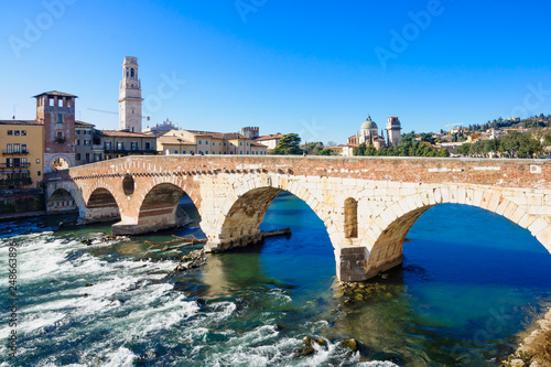Adige River, Verona © RnDmS