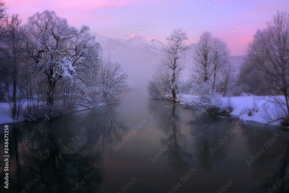Fototapeta premium Winter morning at the lake Kochelsee