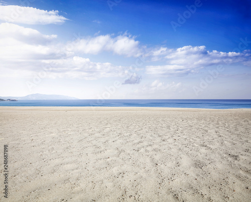 Fototapeta Naklejka Na Ścianę i Meble -  beach background and sea landscape of blue sky 