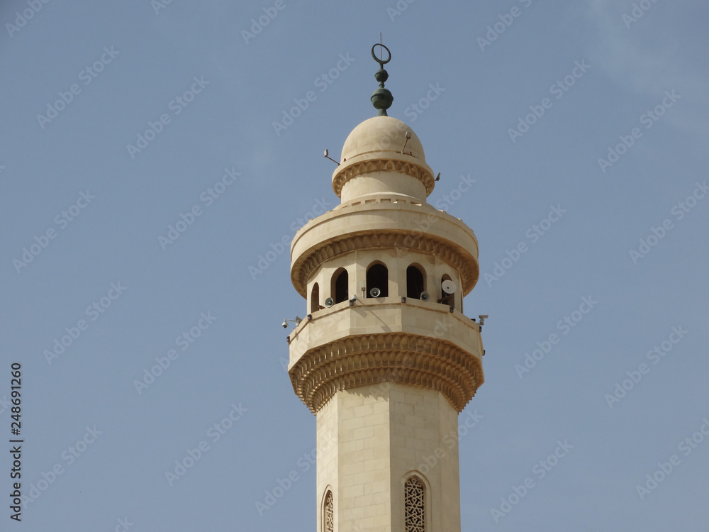 Turm der Al Fateh Grand Moschee in Bahrain
