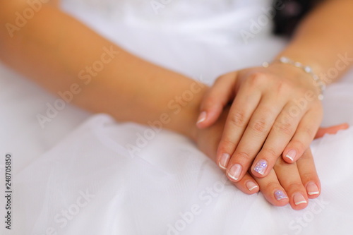  bride's hand