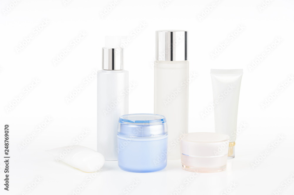 Cosmetic containers Cosmetic containers
