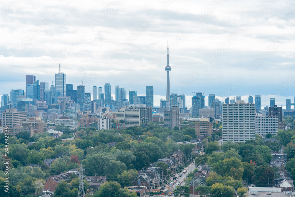 Fototapeta premium Aerial view of the Toronto skyline with CN Tower from Casa Loma
