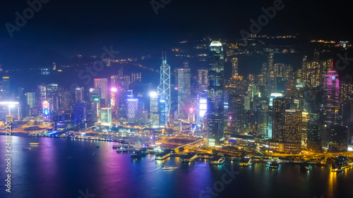 香港 スカイ100（環球貿易広場）からの夜景