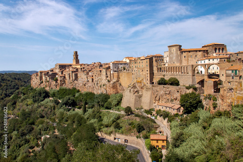 Pitigliano