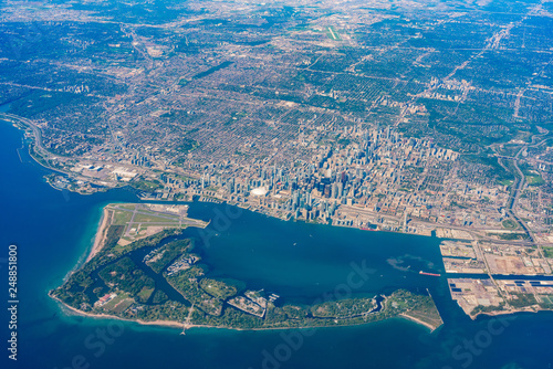 Canvas Print Aerial view of the Toronto area cityscape with the islands