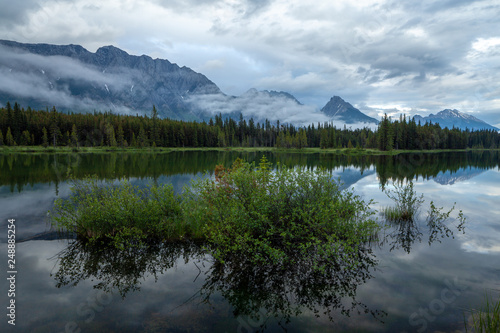 Spillway Lake in Peter Lougheed Provincial Park, Alberta, Canada © Tom Nevesely
