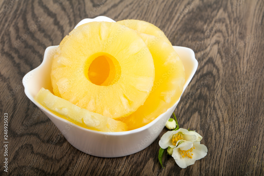 Canned pineapple Canned pineapple