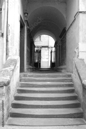 Fototapeta Naklejka Na Ścianę i Meble -  doorway and stairs