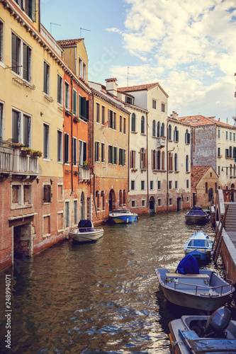 Romantic city of Venice, Italy © yobab