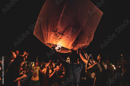 Quadro su tela Mass Yee Peng lanterns release in Chiang Mai, Thailand