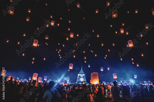 Quadro su tela Mass Yee Peng Lantern Release, Chiang Mai, Thailand