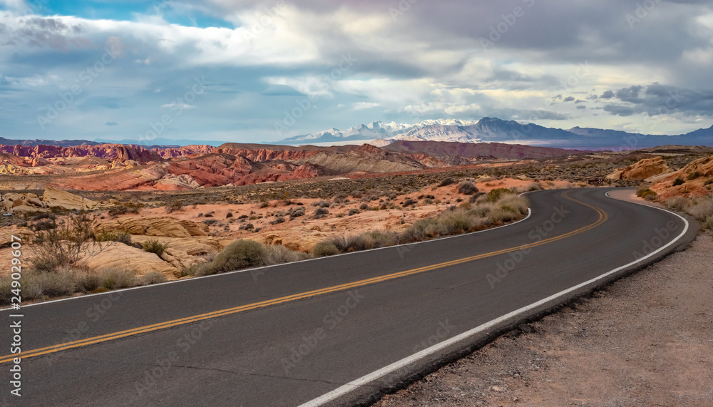 Road through Valley of Fire State Park