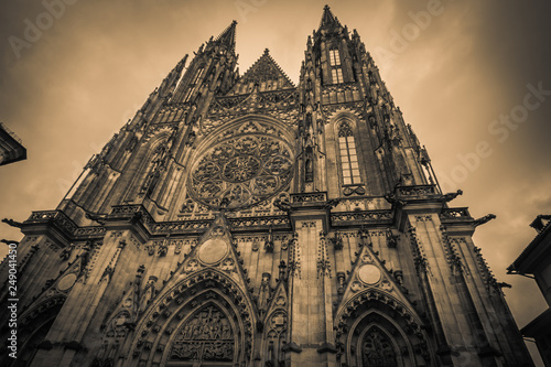 Faccaita della cattedrale gotica di San Vito a Praga