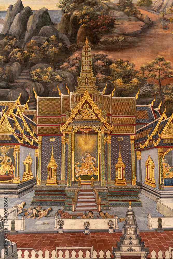 Gold palace in Wat Phra Kaew mural