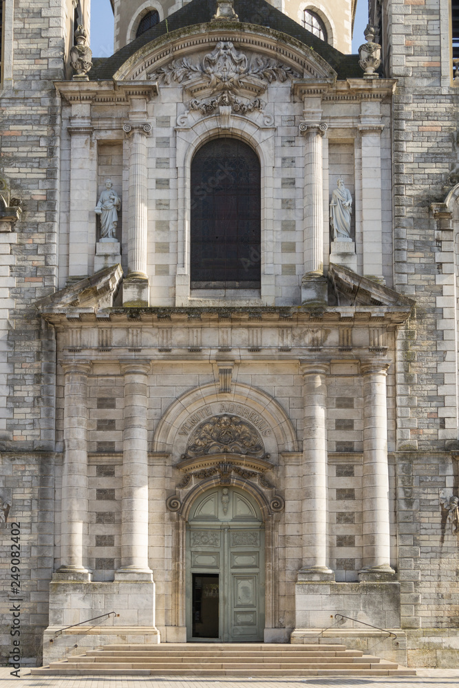 Entrance to Eglise Saint-Pierre in Chalon-sur-Saone, France