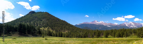 Vacations in Colorado. Picturesque valleys and mountain peaks of the Rocky Mountains