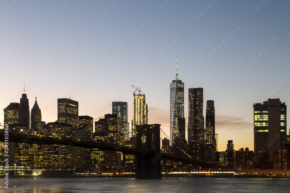 Obraz premium New York skyline z Brooklyn Bridge