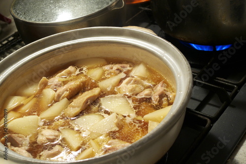 鶏肉と大根の煮物