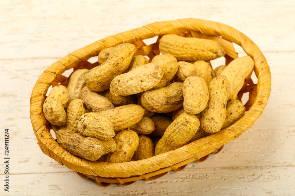 Unpeeled peanuts Unpeeled peanuts