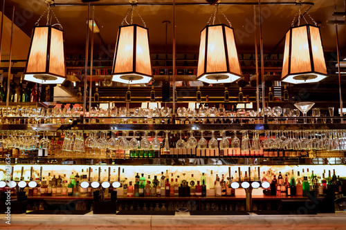 Φωτογραφία Stylish Bar Counter