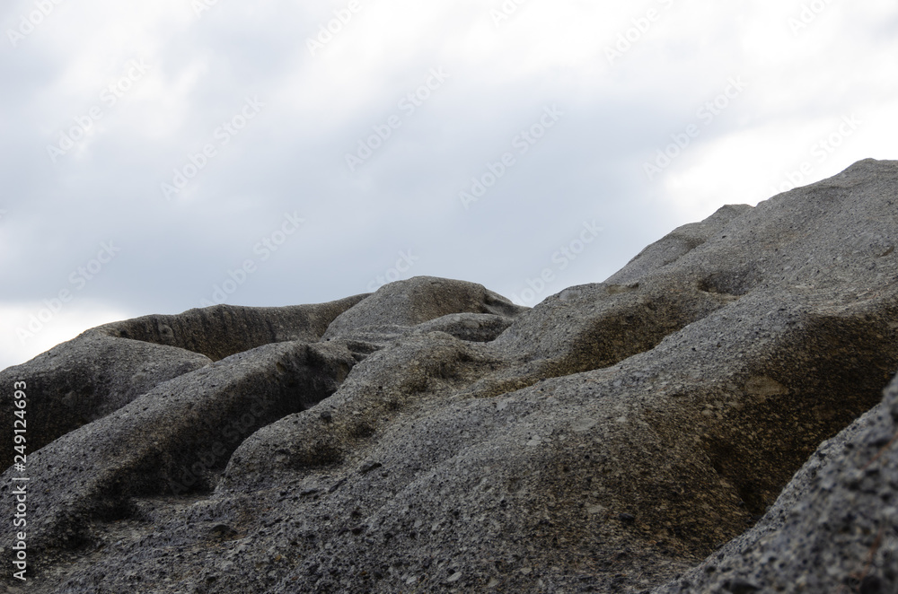 静岡県賀茂郡西伊豆町の堂ヶ島です。日本一の夕陽の景勝地として有名です。