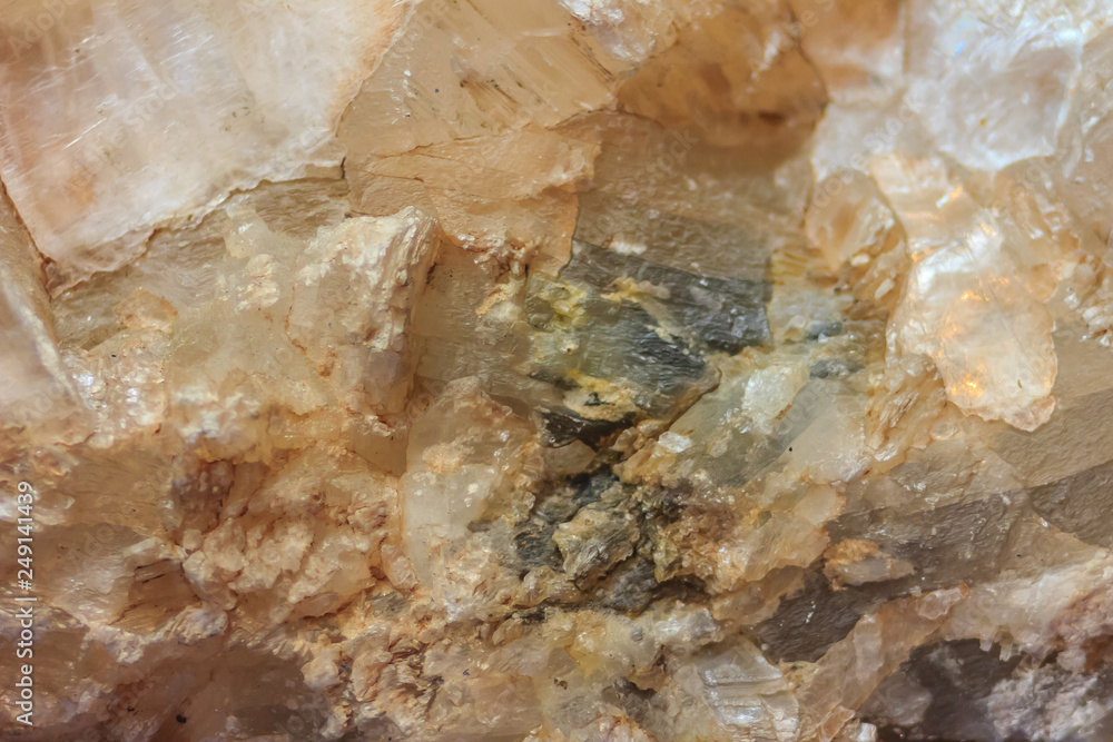 Φωτογραφία Gypsum lamellar habit or lamellar crystals of gypsum rock specimen from mining and quarrying industries