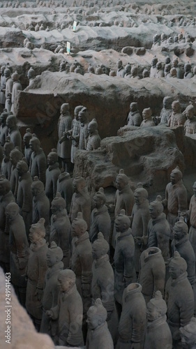 terracotta army China Xian Tourist attraction monument mausoleum chinese imperator emperor