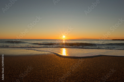 Obraz na płótnie Sunrise on a beach in Denia, Alicante w salonie