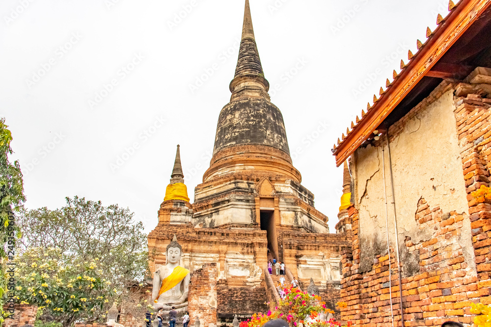 Fototapeta premium Wat Yai Chai Mongkhon Temple in Ayutthaya, Thailand