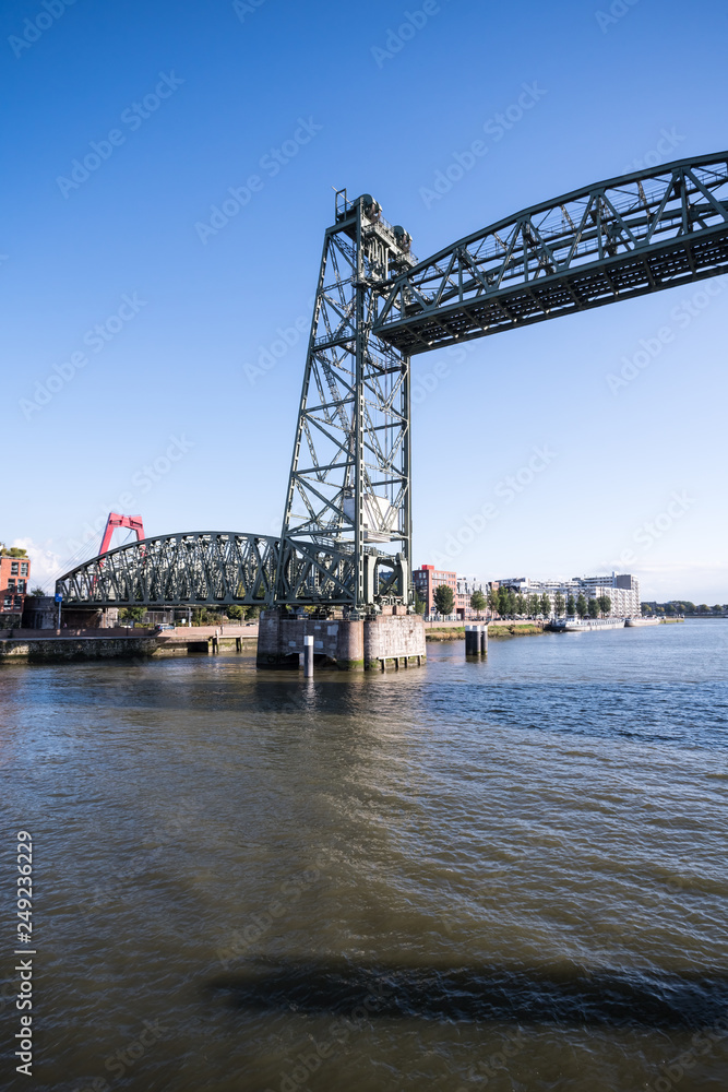 the Koningshaven Bridge