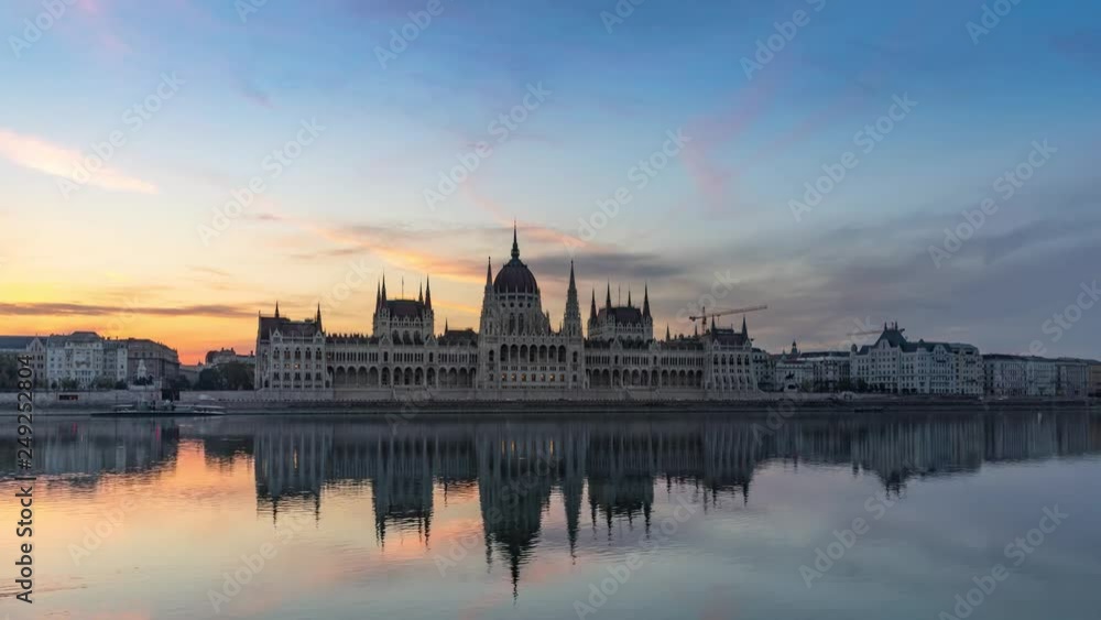 Budapest: Parliament Building by Morning - golden hour time lapse (wide open shot) Budapest: Parliament Building by Morning - golden hour time lapse (wide open shot)