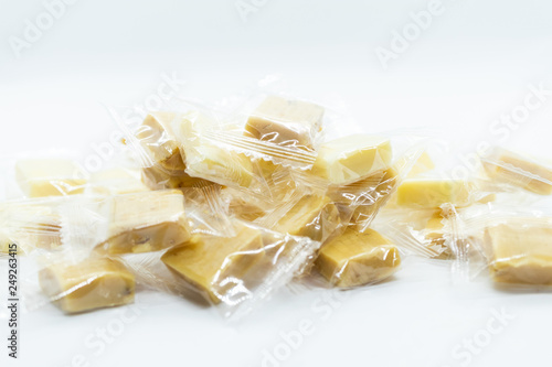 袋に入ったキャラメル