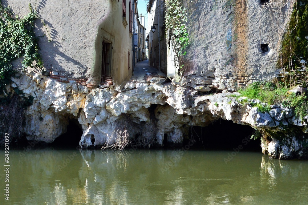 Fototapeta premium montage vieille rue castres France