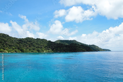 Beautiful turquoise tropical ocean and lush green islands (Similan Islands, Thailand)