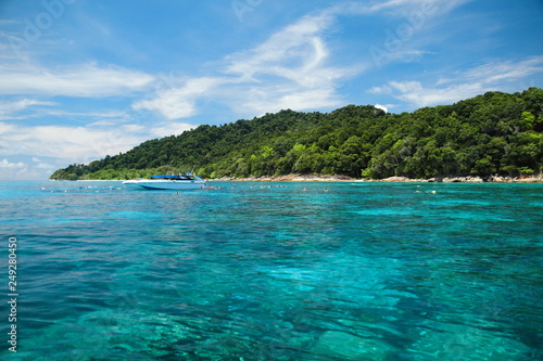 Beautiful turquoise tropical ocean and lush green islands (Similan Islands, Thailand)