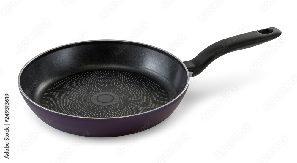 Сковорода изолированная на белом фоне, сохраненный обтравочный контур Frying pan isolated on white background, clipping path saved Сковорода изолированная на белом фоне, сохраненный обтравочный контур Frying pan isolated on white background, clipping path saved