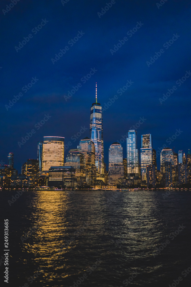 Obraz premium New York night skyline.