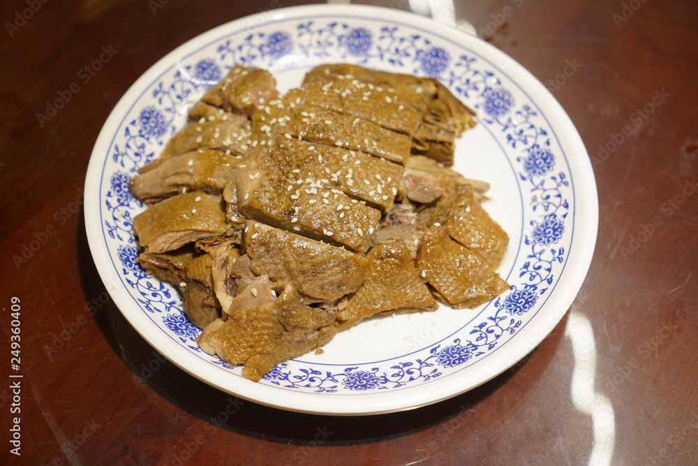 A large plate of goose is on the plate. A large plate of goose is on the plate.