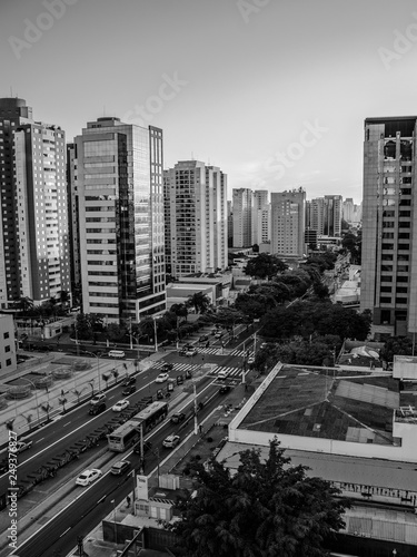 Avenida ibirapuera_SP photo