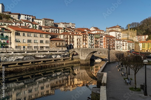 Puente viejo de Ondarroa photo