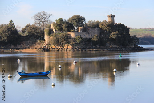 Tableau sur toile Le château de Péhou sur la Rance