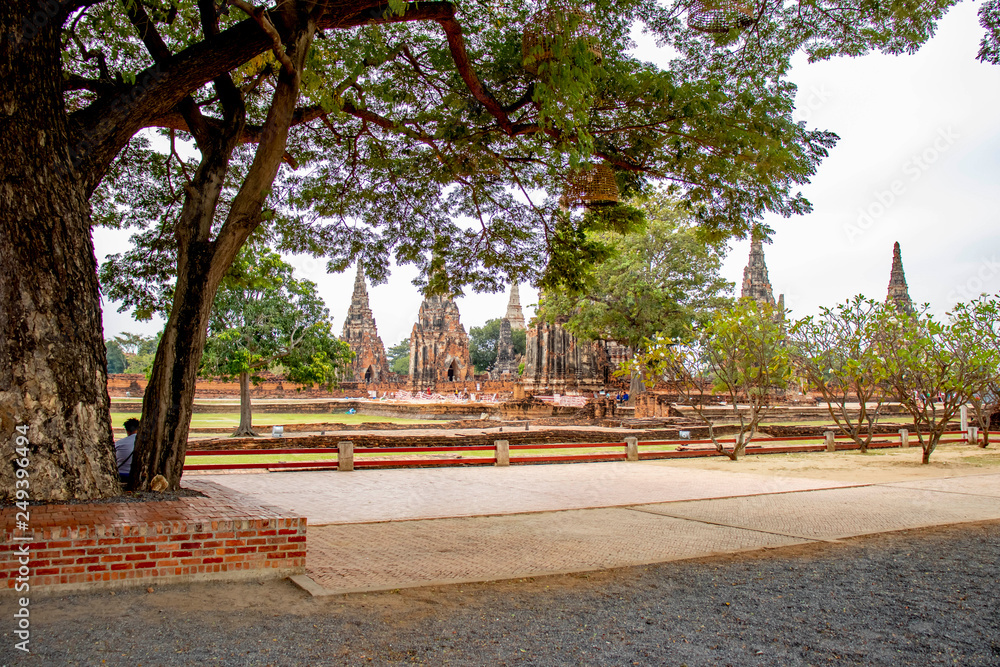 Obraz premium Wat Chaiwatthanaram Temple in Ayutthaya, Thailand