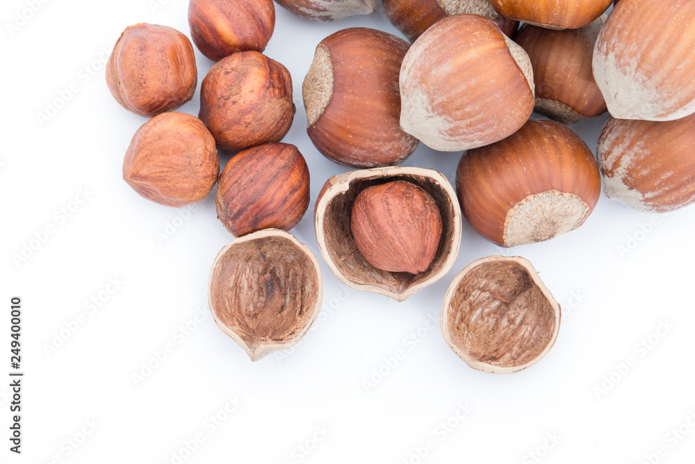 nuts hazelnuts isolated on white background nuts hazelnuts isolated on white background