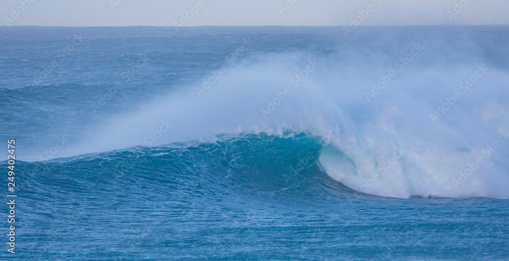 Huge waves on the North Shore of Maui