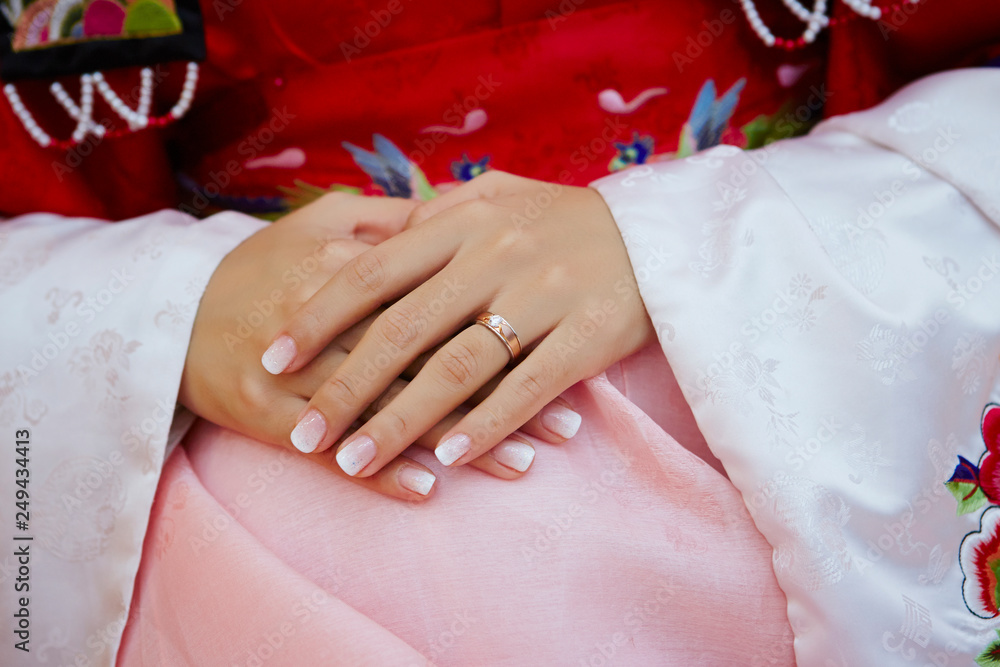 Fototapeta premium Woman in traditional Korean dress