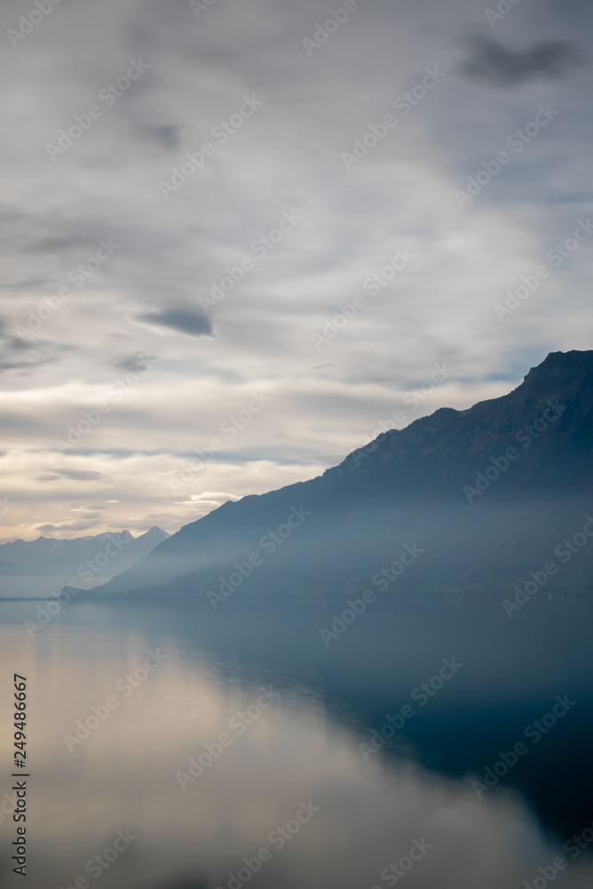 Thunersee | Thun, Schweiz Thunersee | Thun, Schweiz