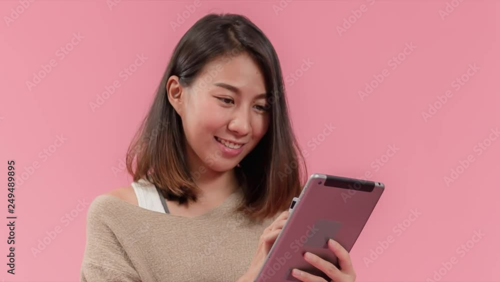 Attractive young asian woman chatting on web application by using notebook computer, life style with modern technology. Attractive young asian woman chatting on web application by using notebook computer, life style with modern technology.